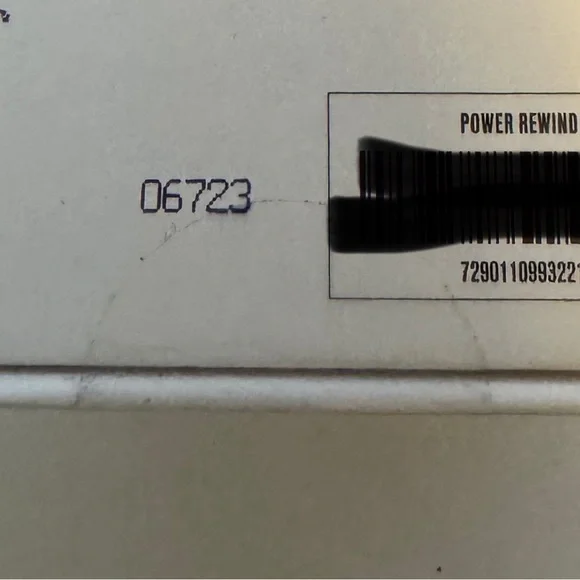 IL MAKIAGE Power Rewind Eye Treatment (Sealed) - Picture 2 of 7